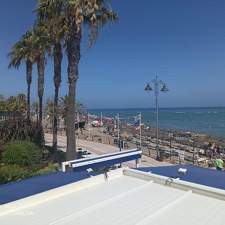 شقة بينالماذينا  في Apartamento Primera Linea المظهر الخارجي الصورة